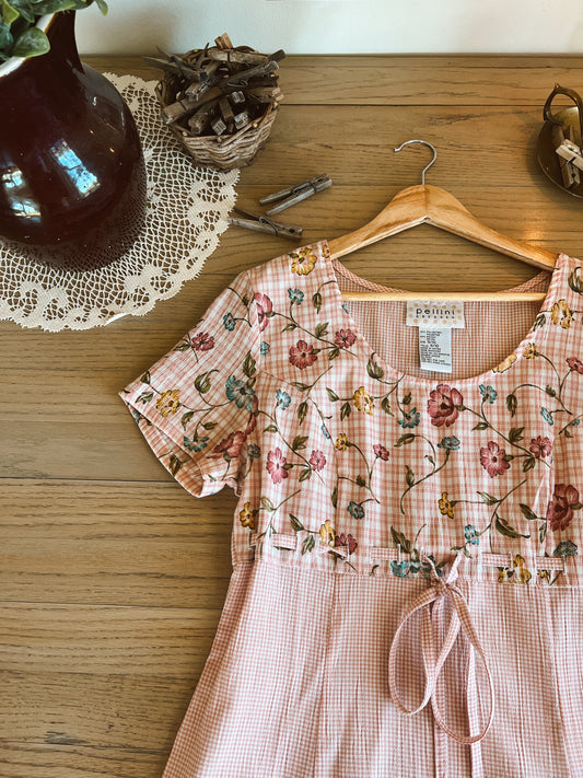 Adorable Vintage Dress (9/10)