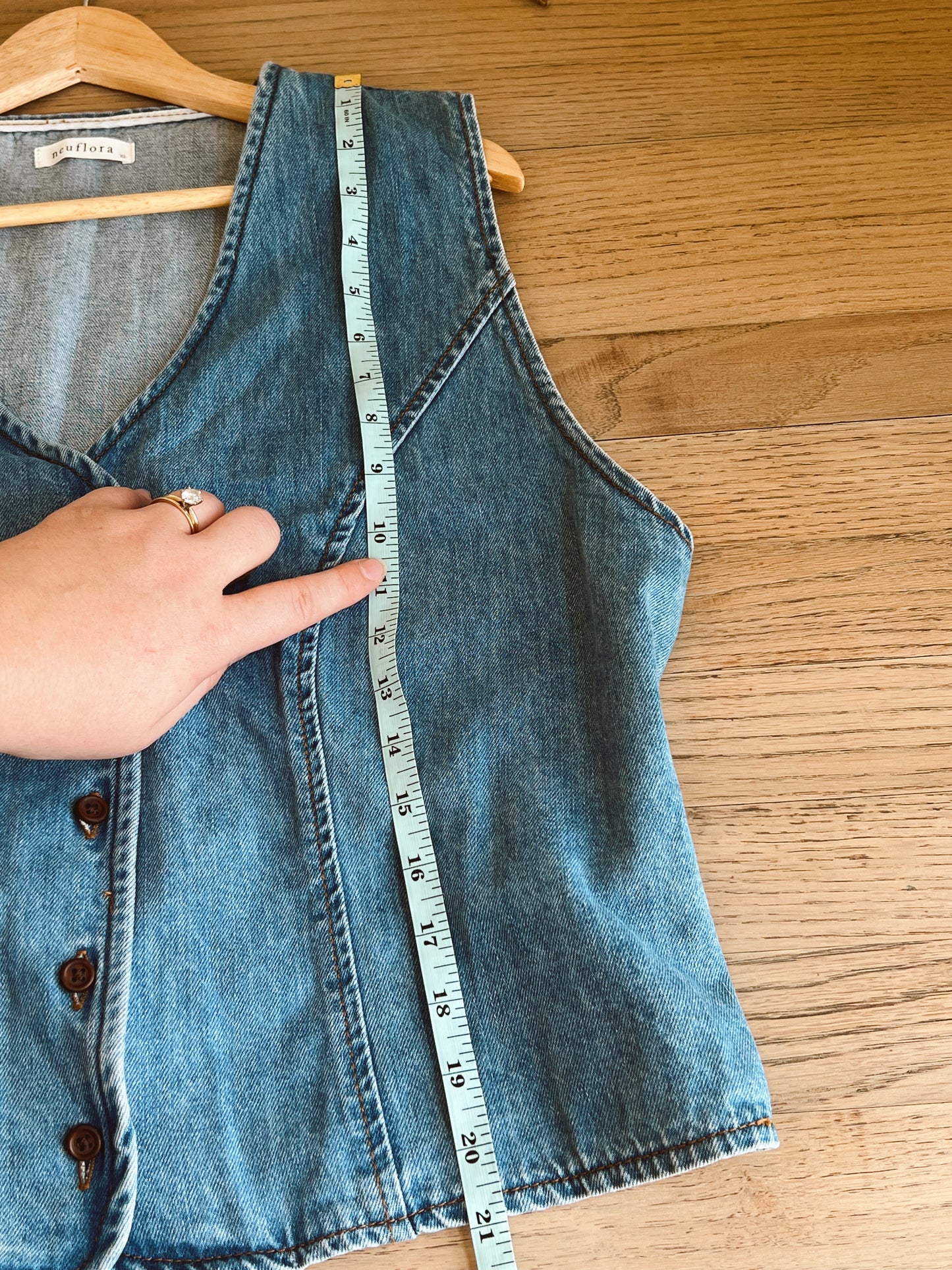 Neuflora Rye Vest (XL)
