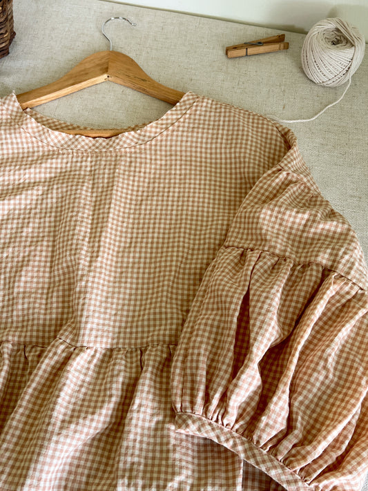 Adorable Gingham Blouse (L)