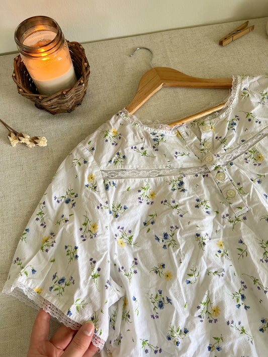Handmade Dainty Blouse (XL)