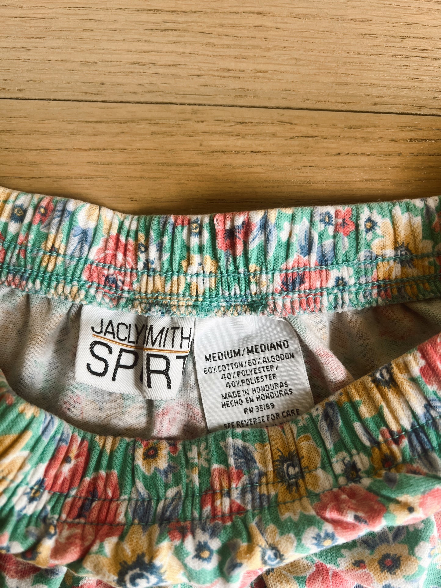 Adorable Floral Shorts (M)