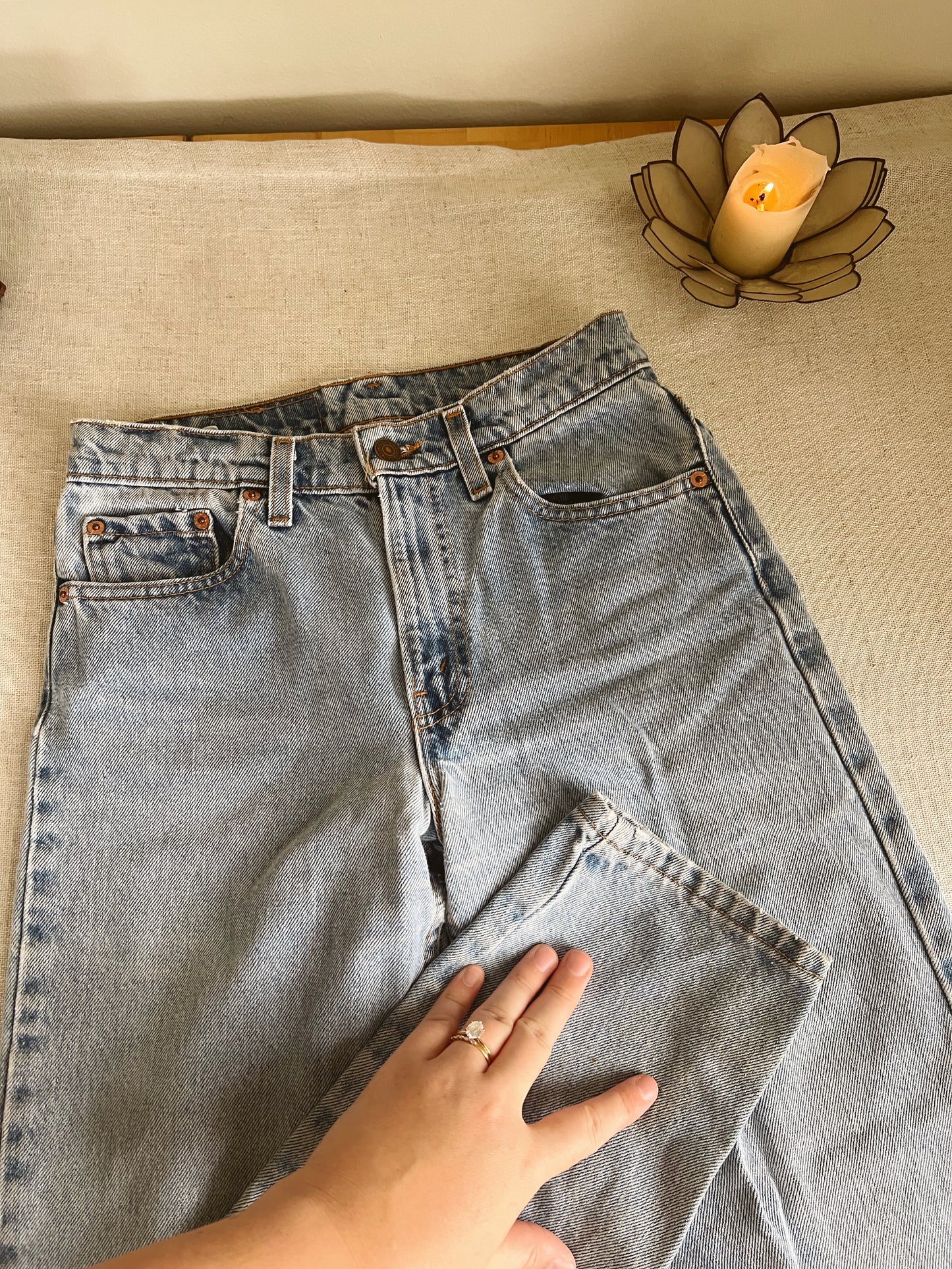 Vintage Lightwash Levi’s (W29”)