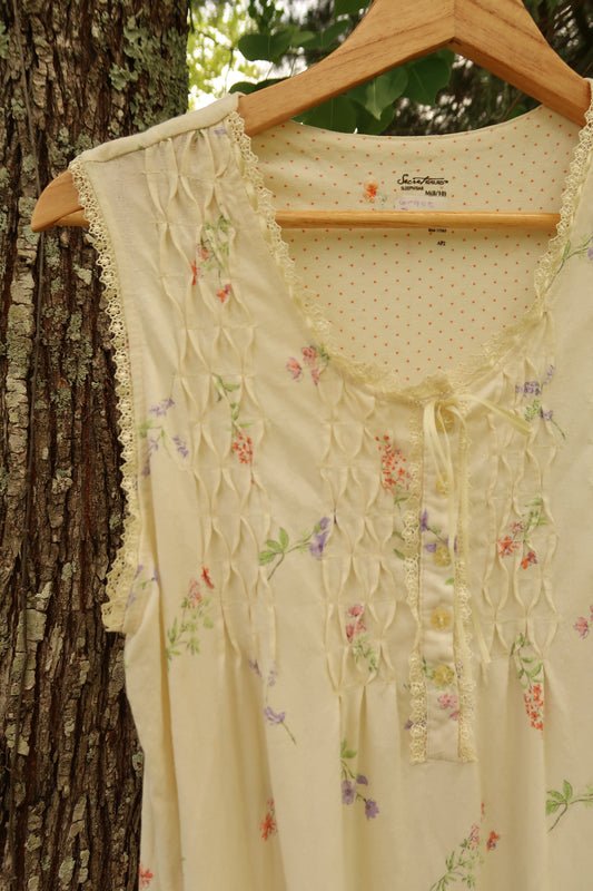 Vintage Floral Nightgown (M)