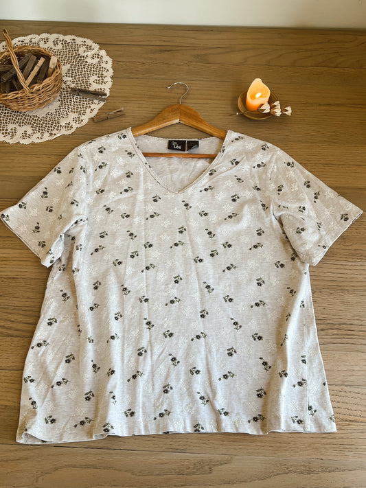 Precious Ms. Lee Floral Tee (XL)