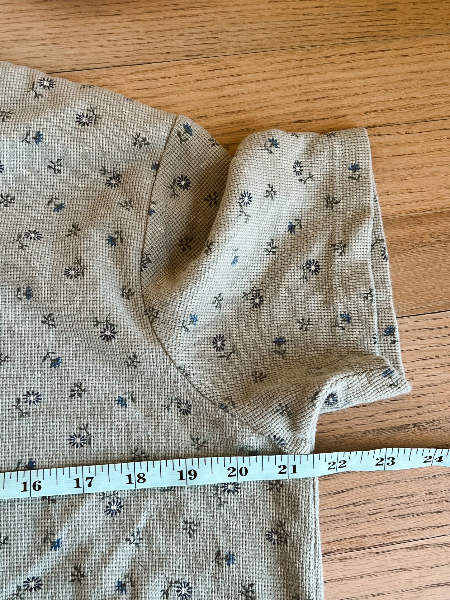 Dainty Floral Blouse (L)