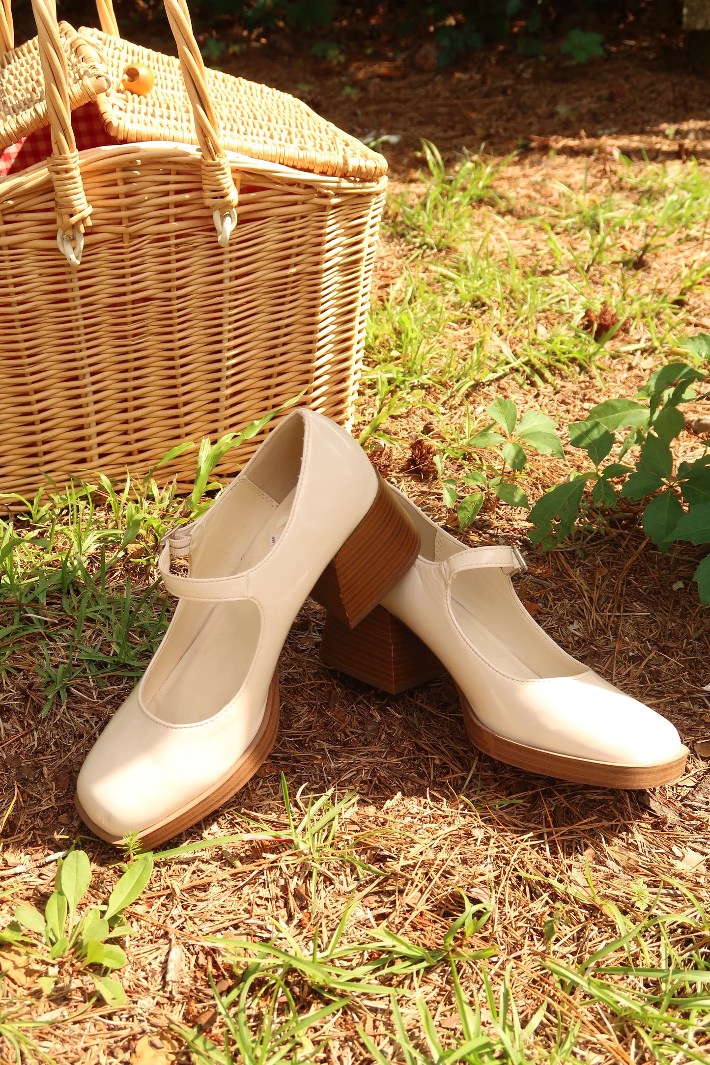 Adorable Mary Jane Heels (9.0)