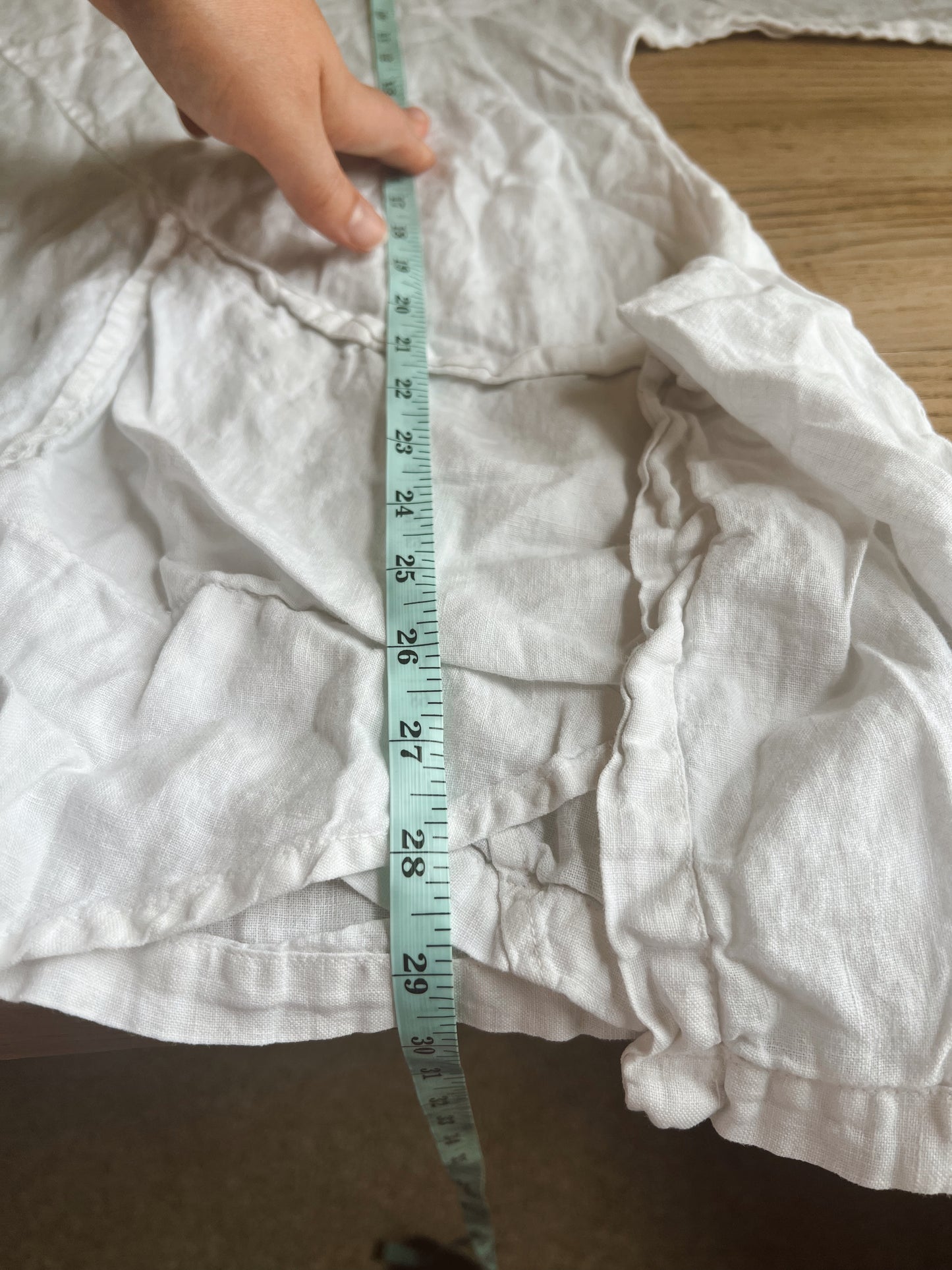 White Linen Blouse (L/XL)