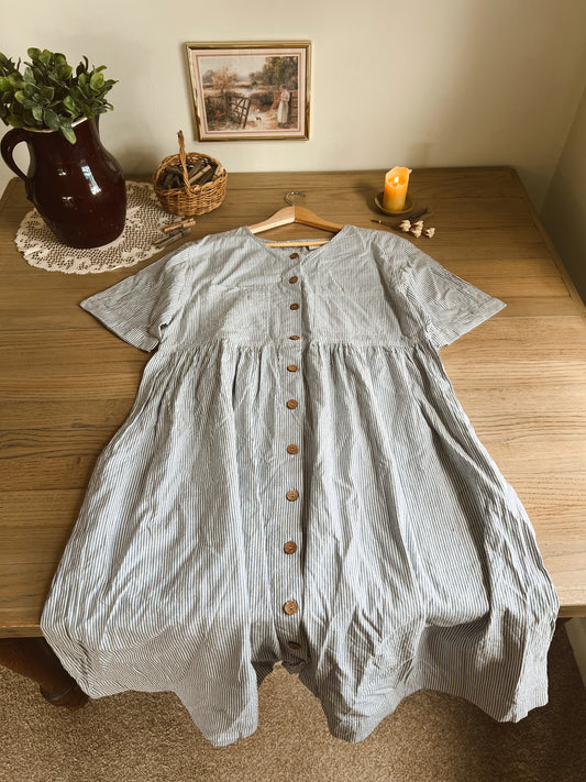 Beautiful Vintage Dress (L)