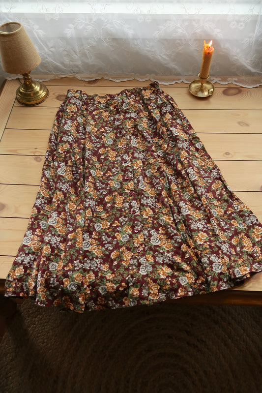 Vintage Floral Skirt (14/16)