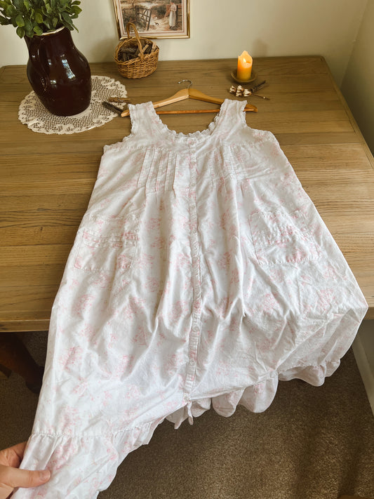 Cottagecore Vintage Nightgown (L)