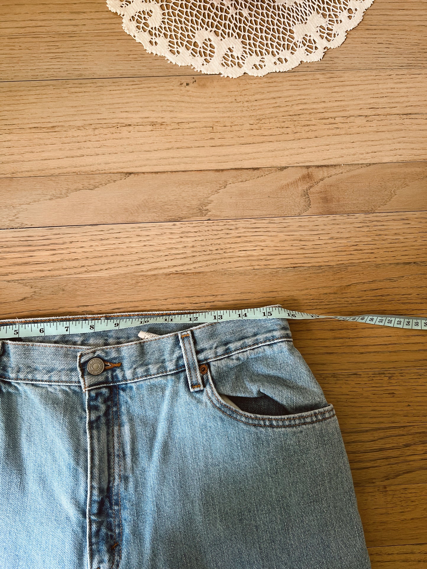 Vintage 550 Levi’s (31”W)