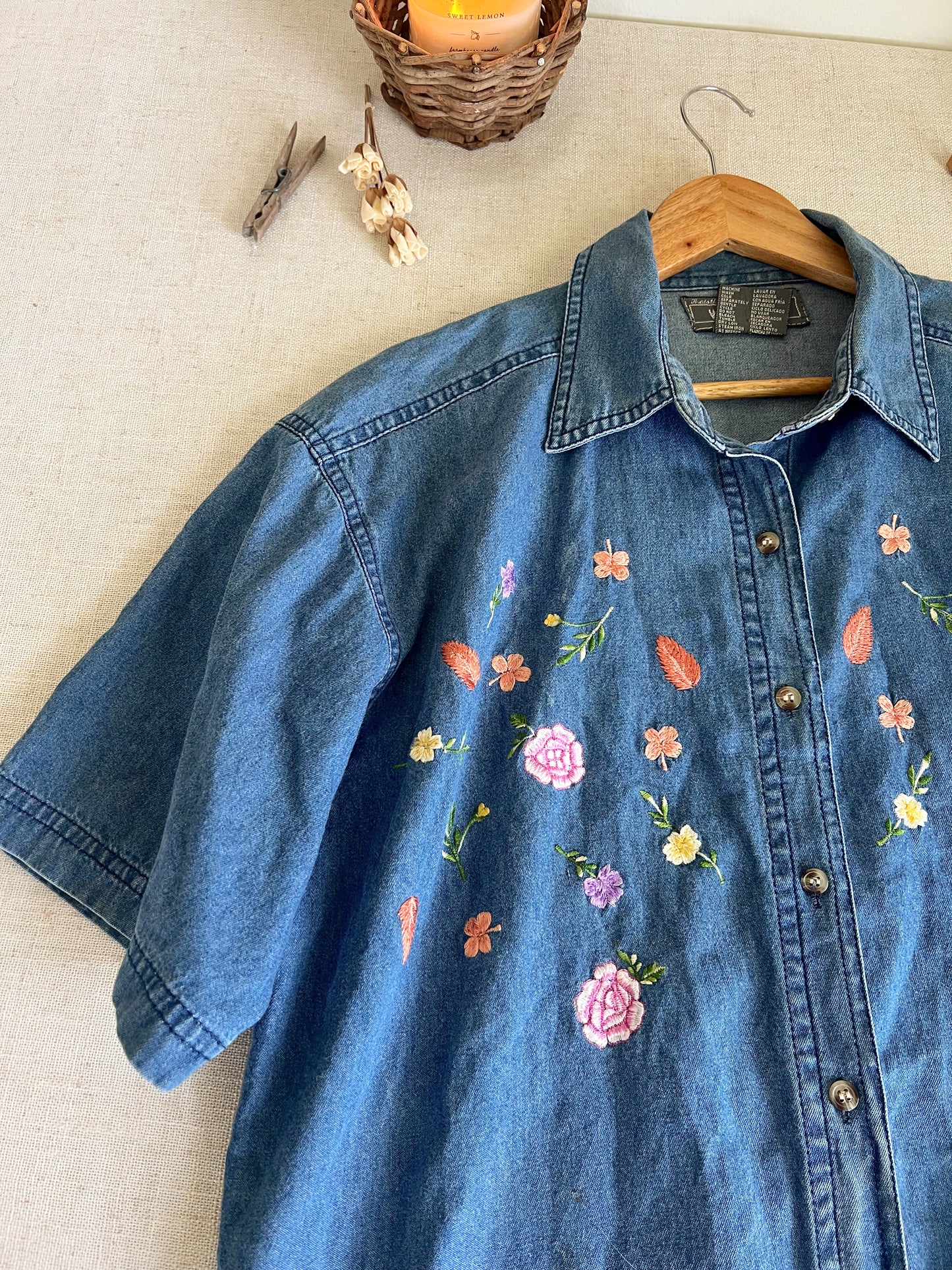 Vtg Denim Button Up (L)