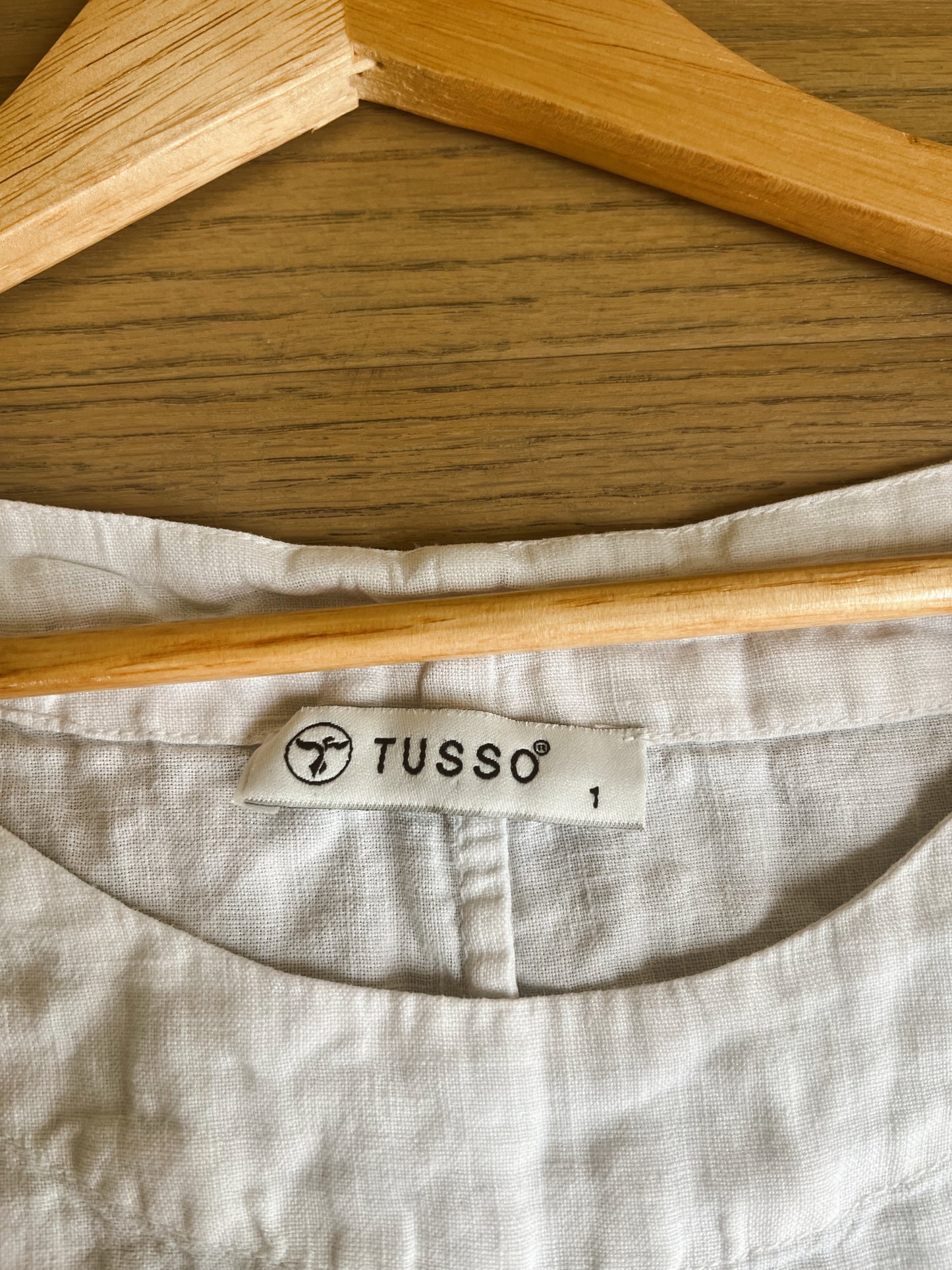 White Linen Blouse (L/XL)