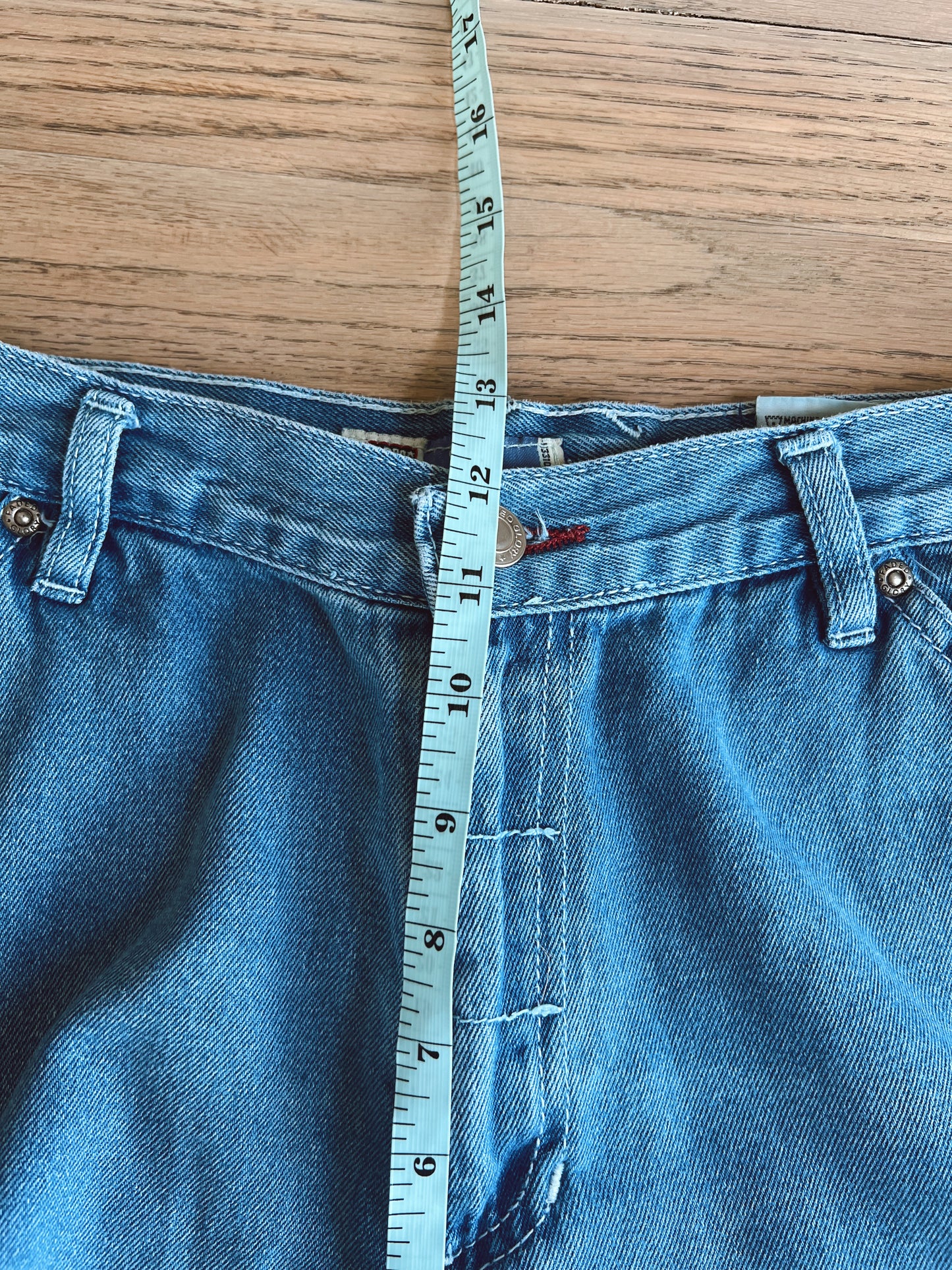 Classic Vintage Denim Shorts (28”)