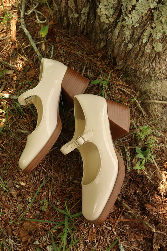 Adorable Mary Jane Heels (9.0)
