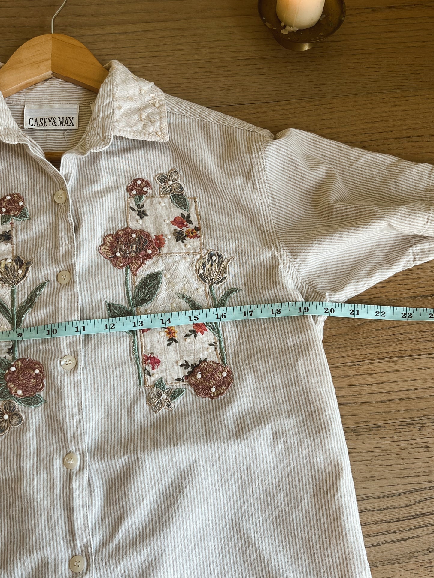 Vintage Embroidered Button Up (S)