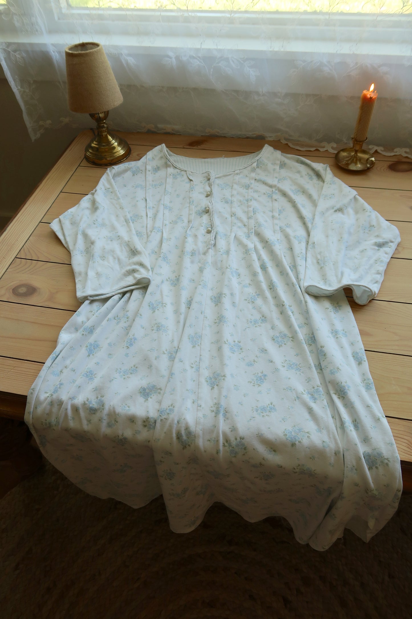 Vintage Floral Nightgown (2x/3x)