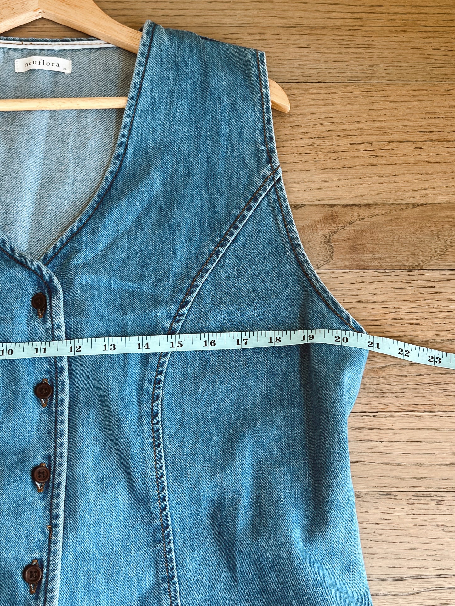 Neuflora Rye Vest (XL)