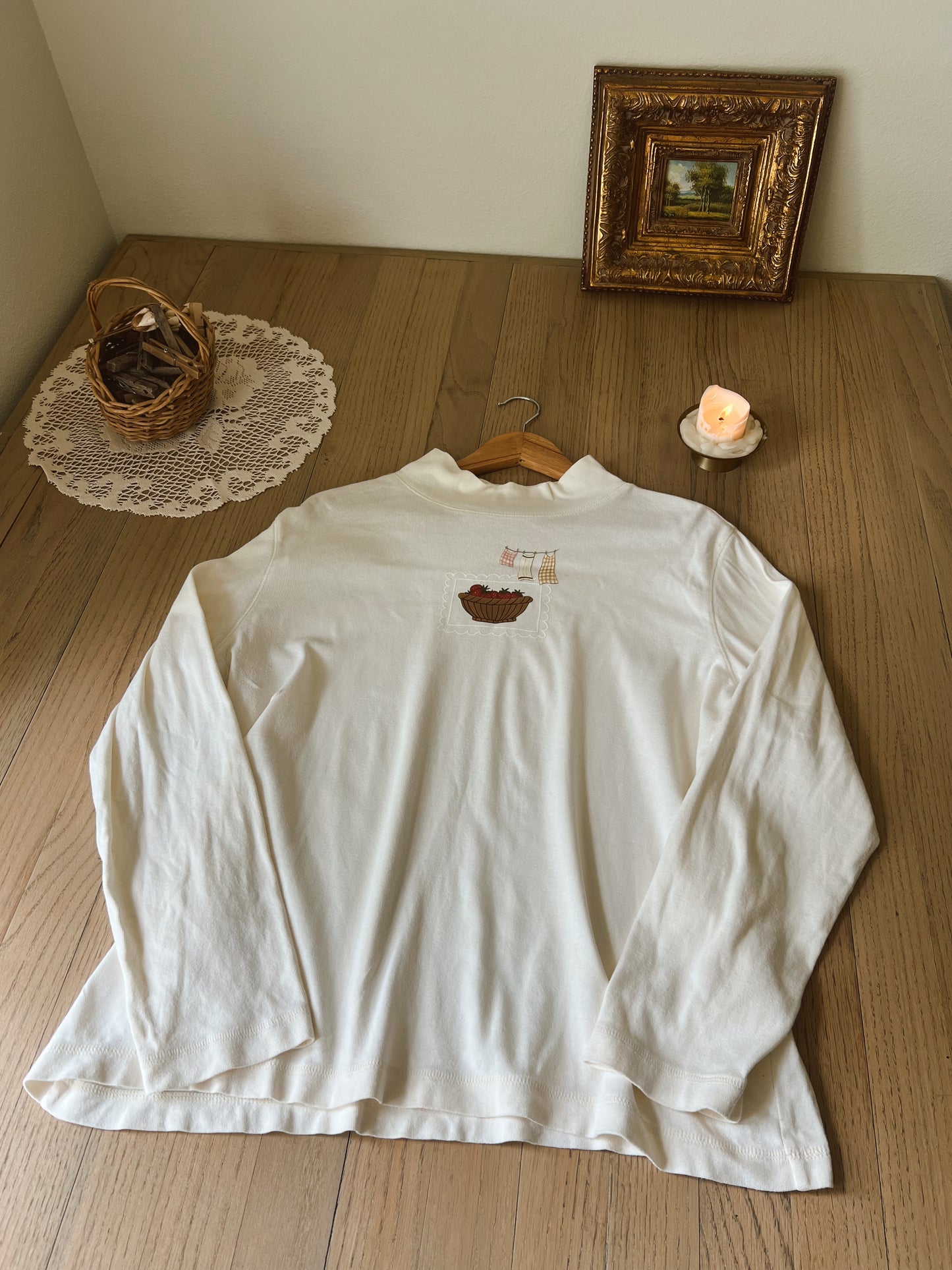 Strawberry Mock-neck Blouse (L)