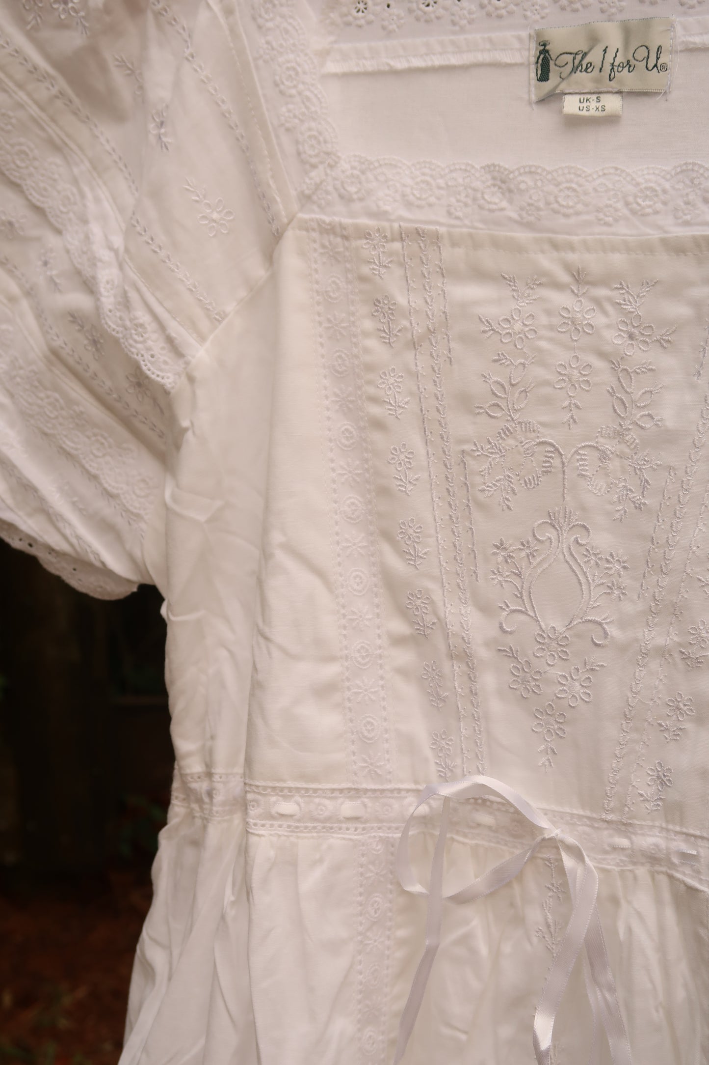 Dreamiest Daintiest Vintage Dress (XS-M)