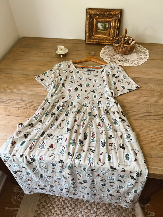 Floral Vintage Dress (XL)