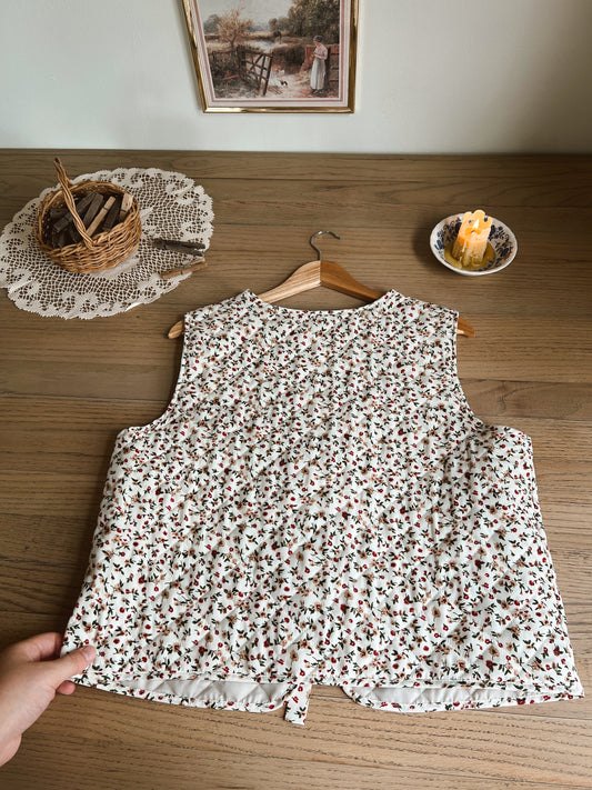 Adorable Floral Vest (M)