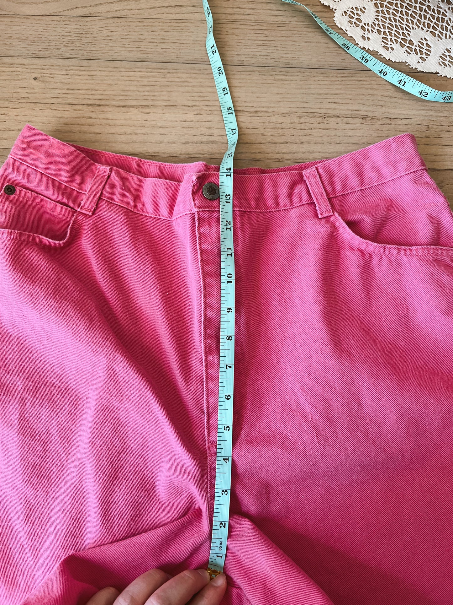 Vtg Denim Shorts (32”W)