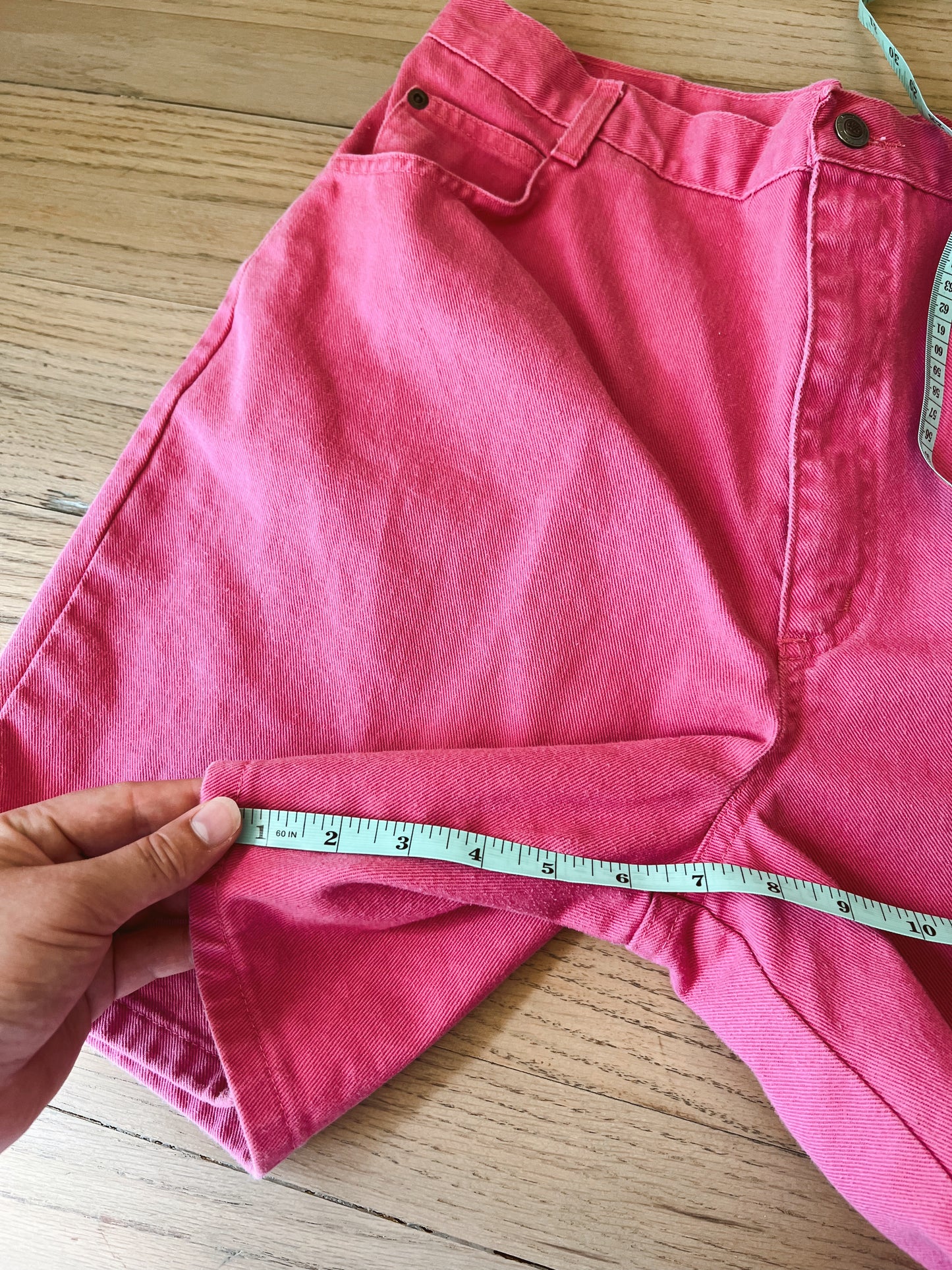 Vtg Denim Shorts (32”W)