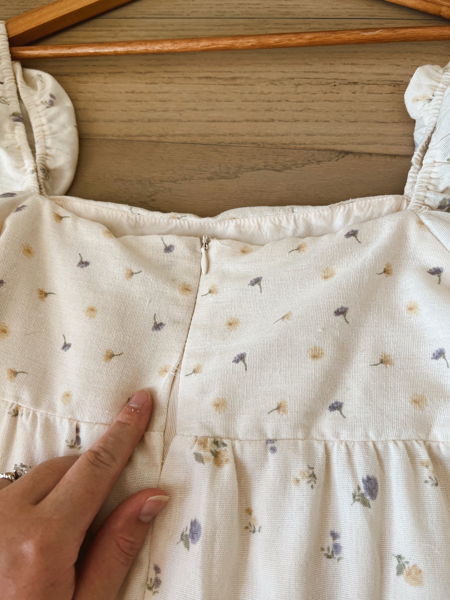 Gorgeous Floral Dress (L)