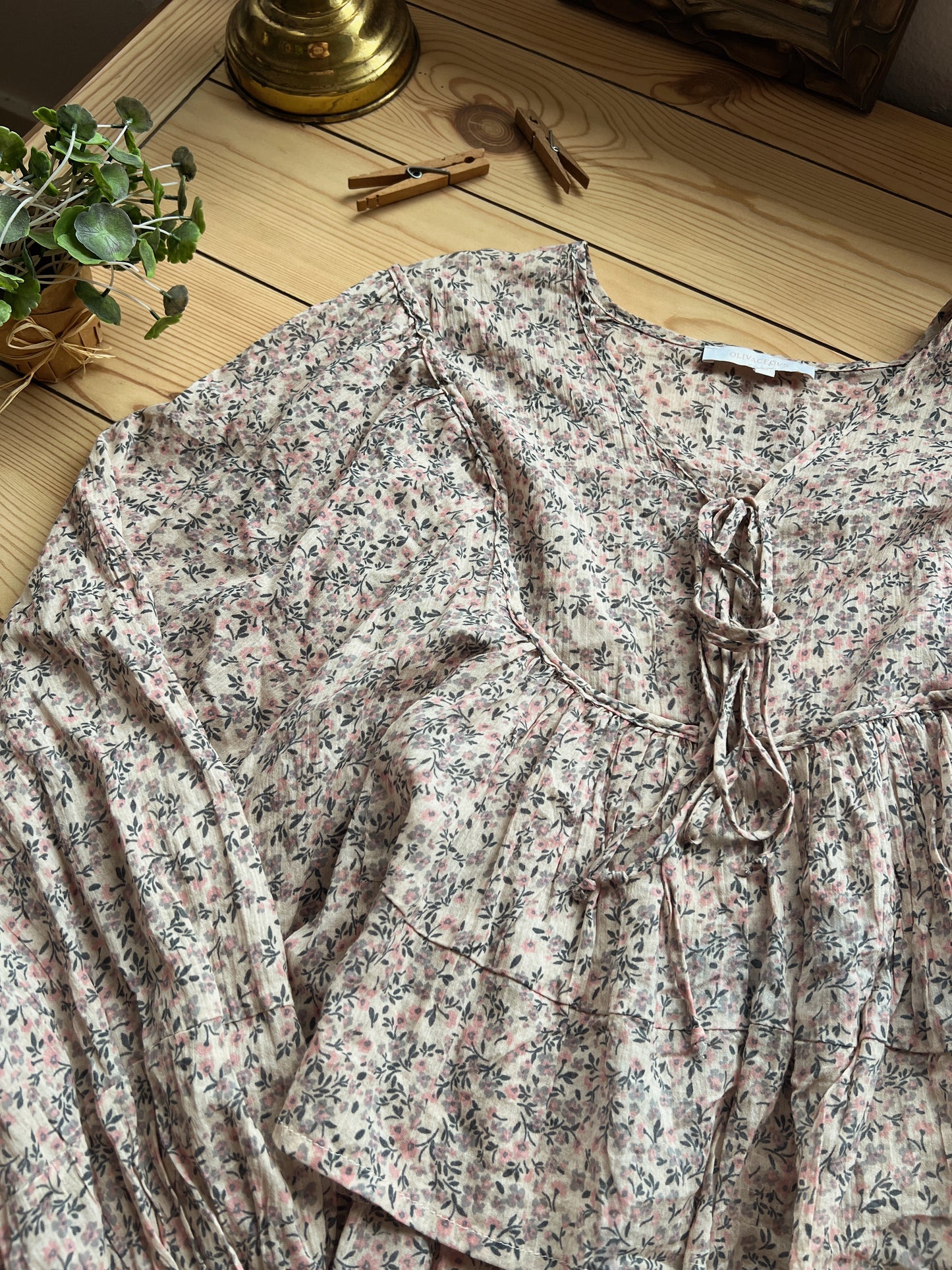 Floral Blouse (M/L)