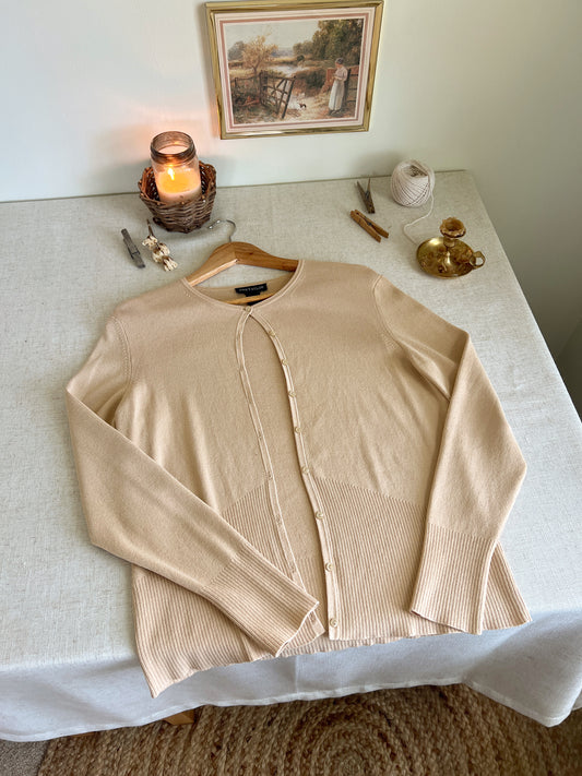 Dainty Cardigan (M)