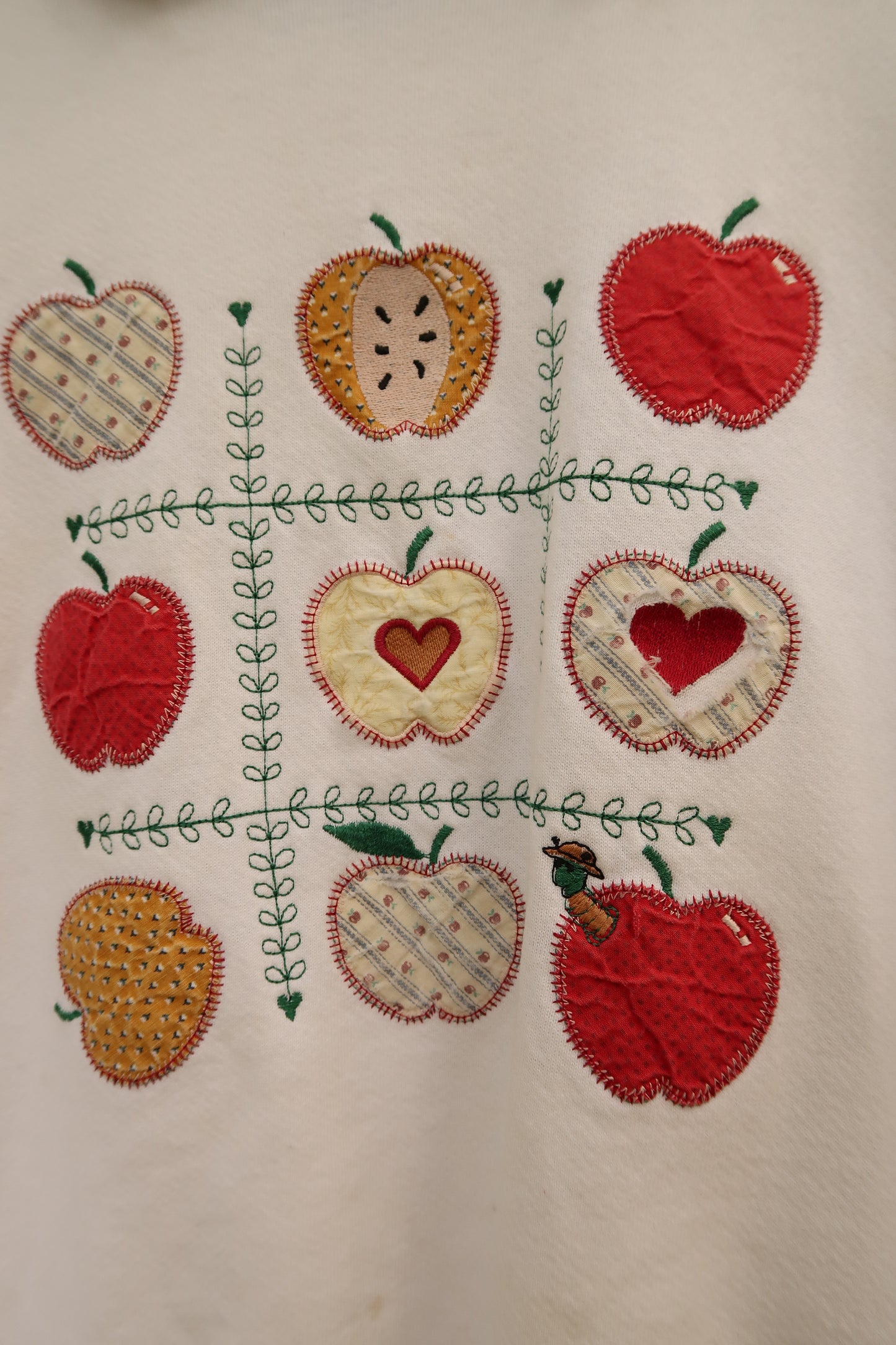 Vintage Apple Crewneck (L)