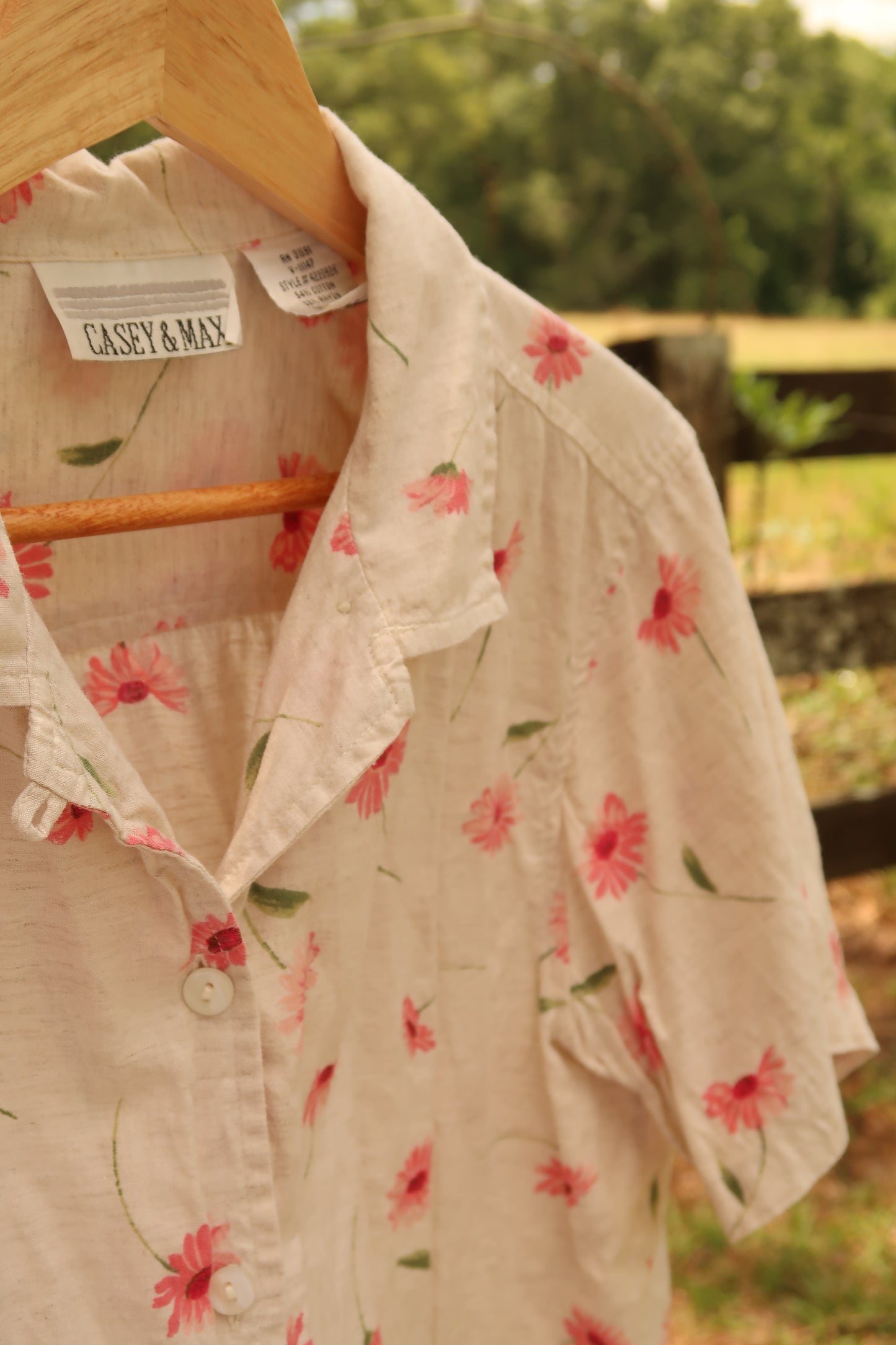 Linen/Cotton Floral Button Up (L)