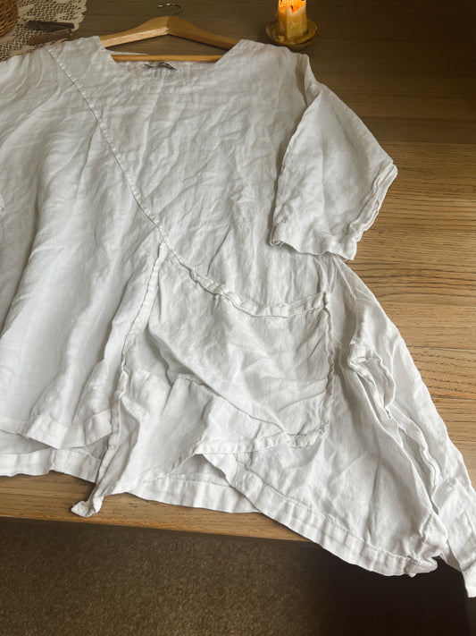White Linen Blouse (L/XL)