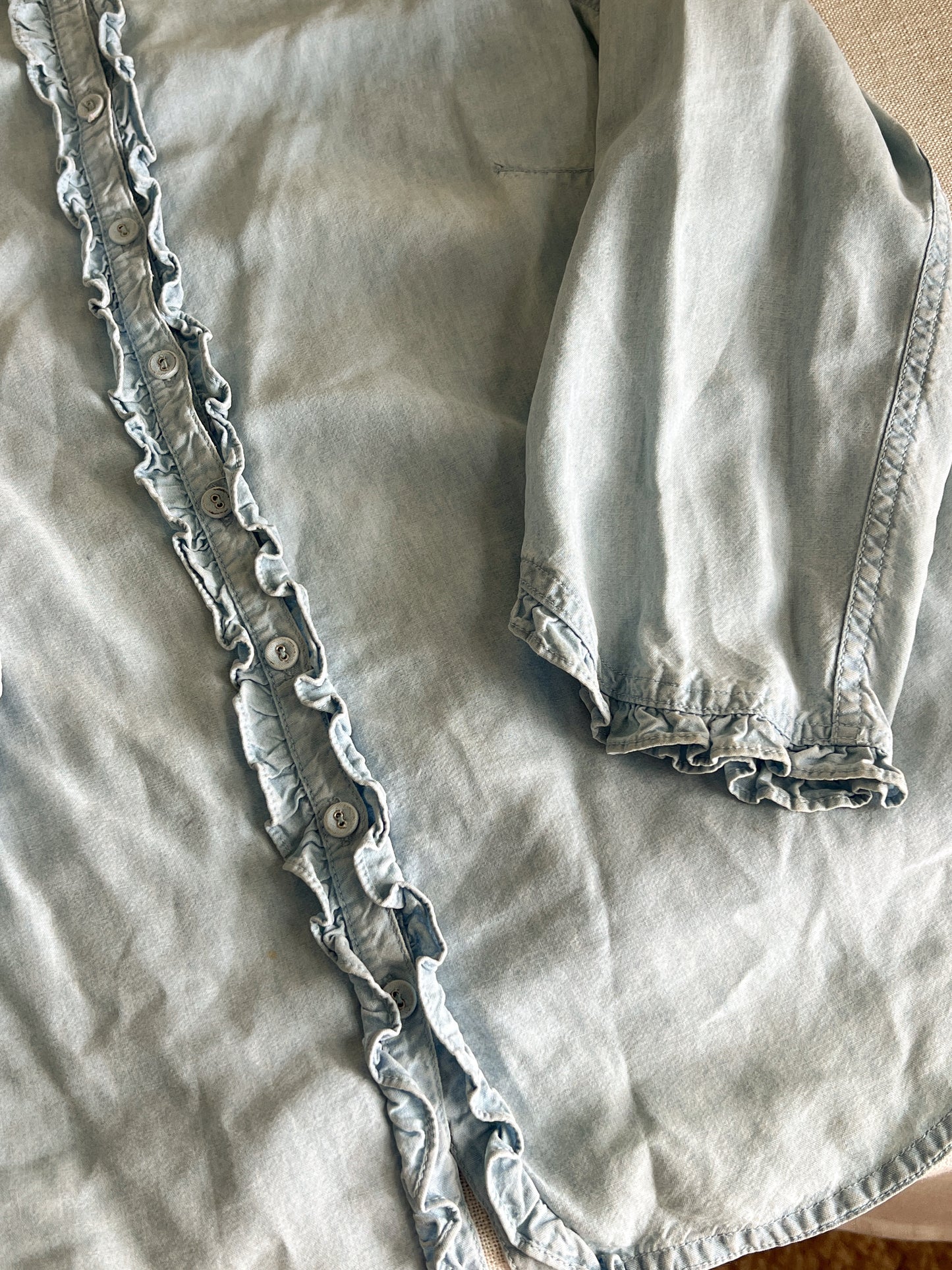 Adorable Ruffle Blouse (XL)