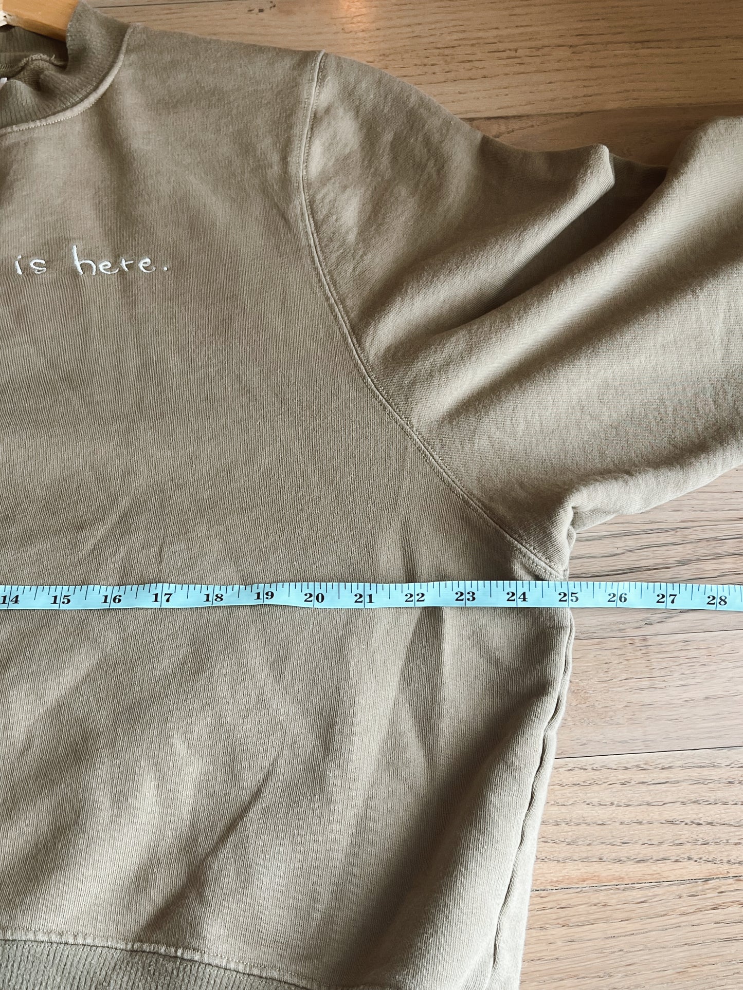 Happiness is Here Crew (L/XL)
