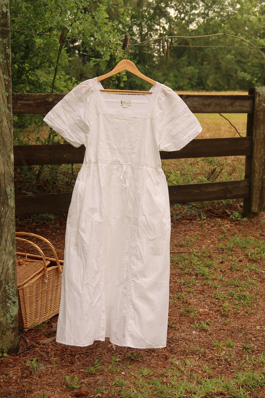 Dreamiest Daintiest Vintage Dress (XS-M)