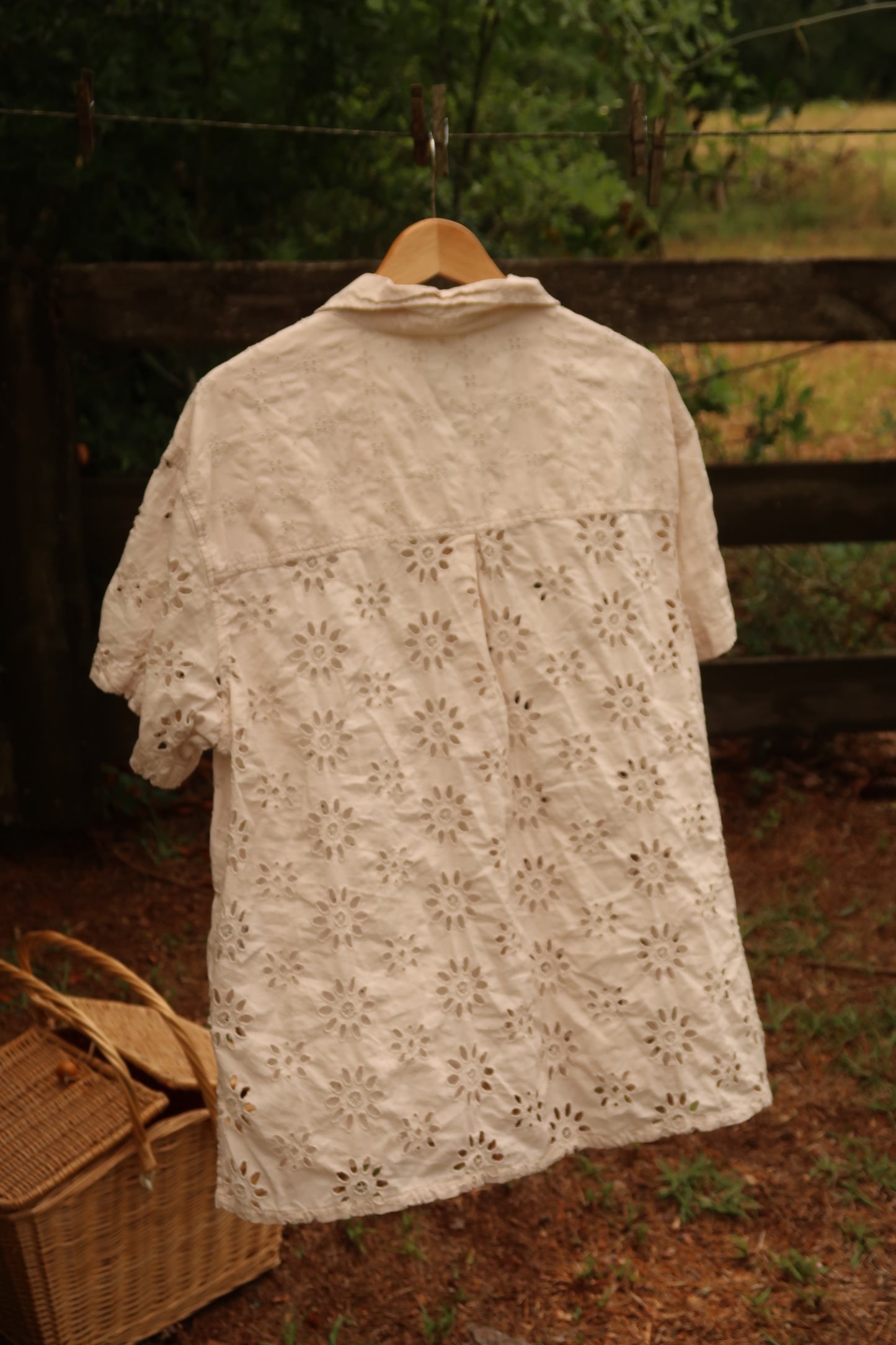 Beautiful Embroidered Blouse (XL)