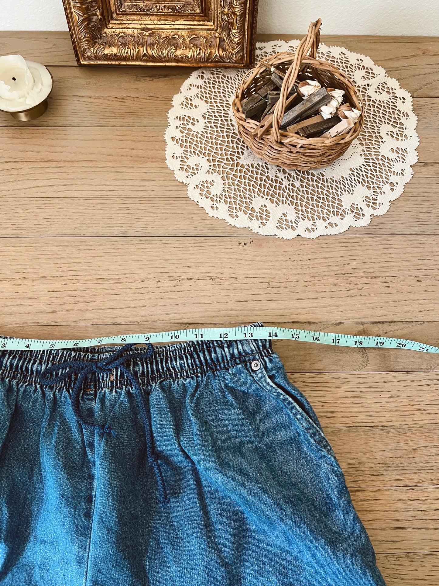 Vtg Denim Shorts (28”W)