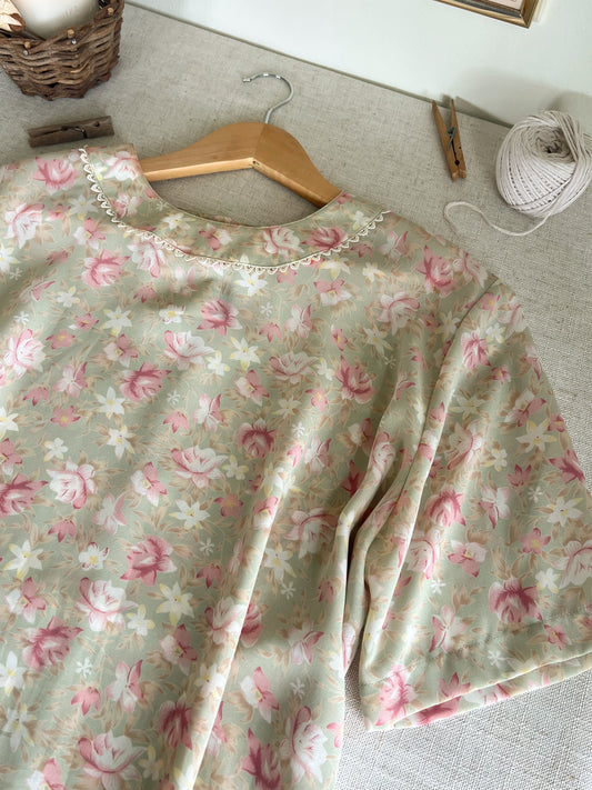 Beautiful Floral Blouse (14)