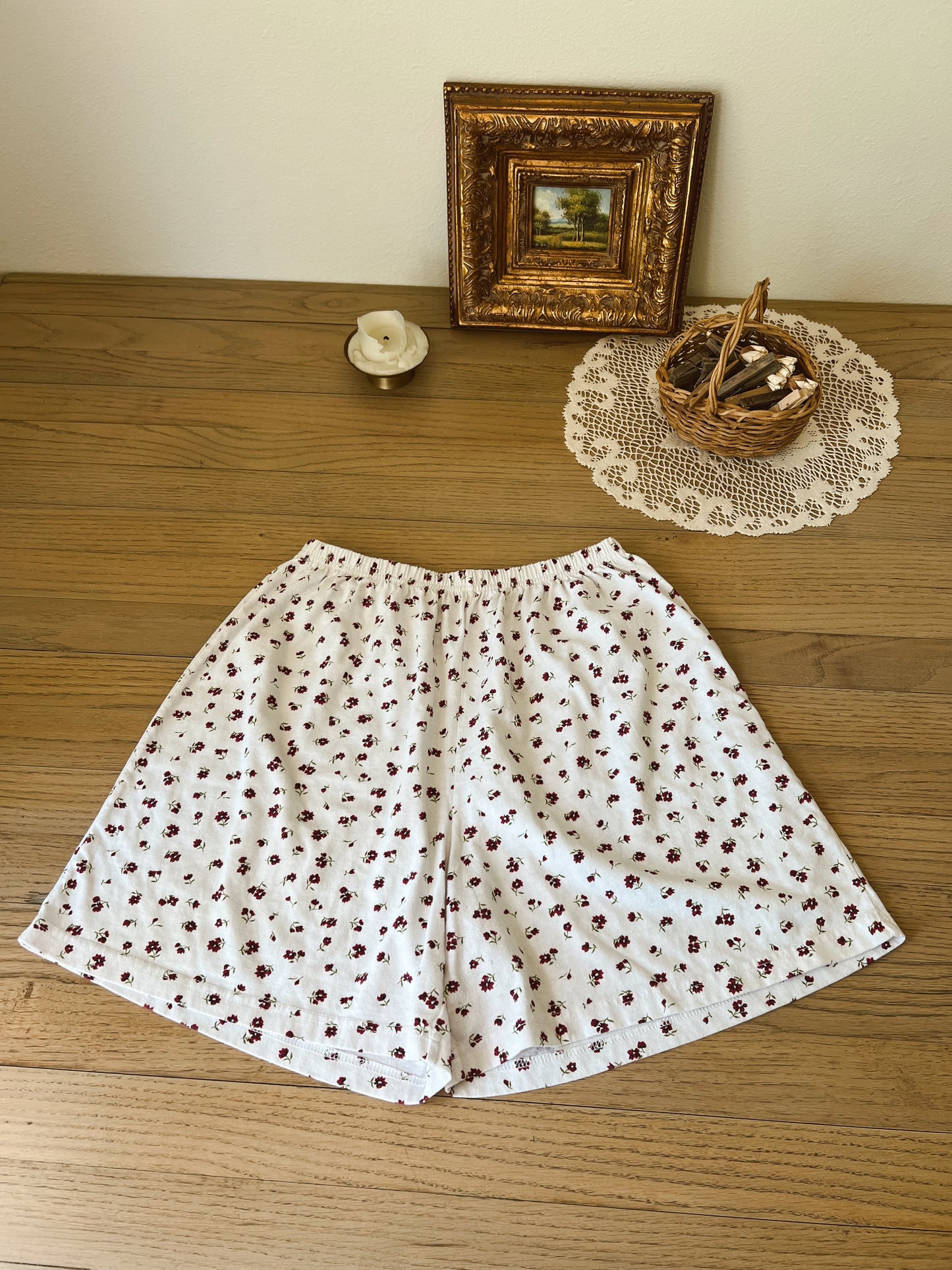 Vtg Floral Shorts (24-28”W) (M/L)