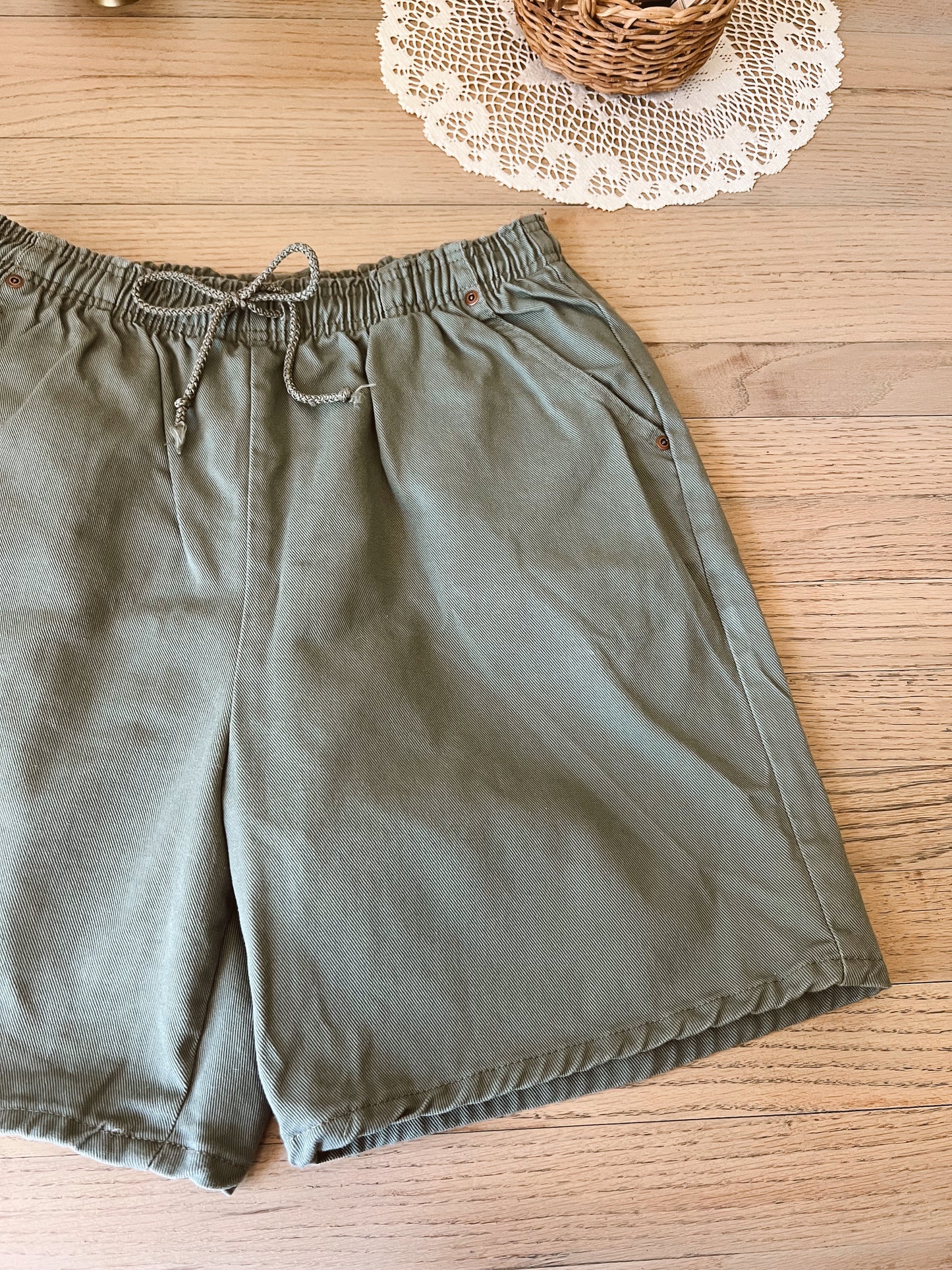 Vtg Denim Shorts (30”W)