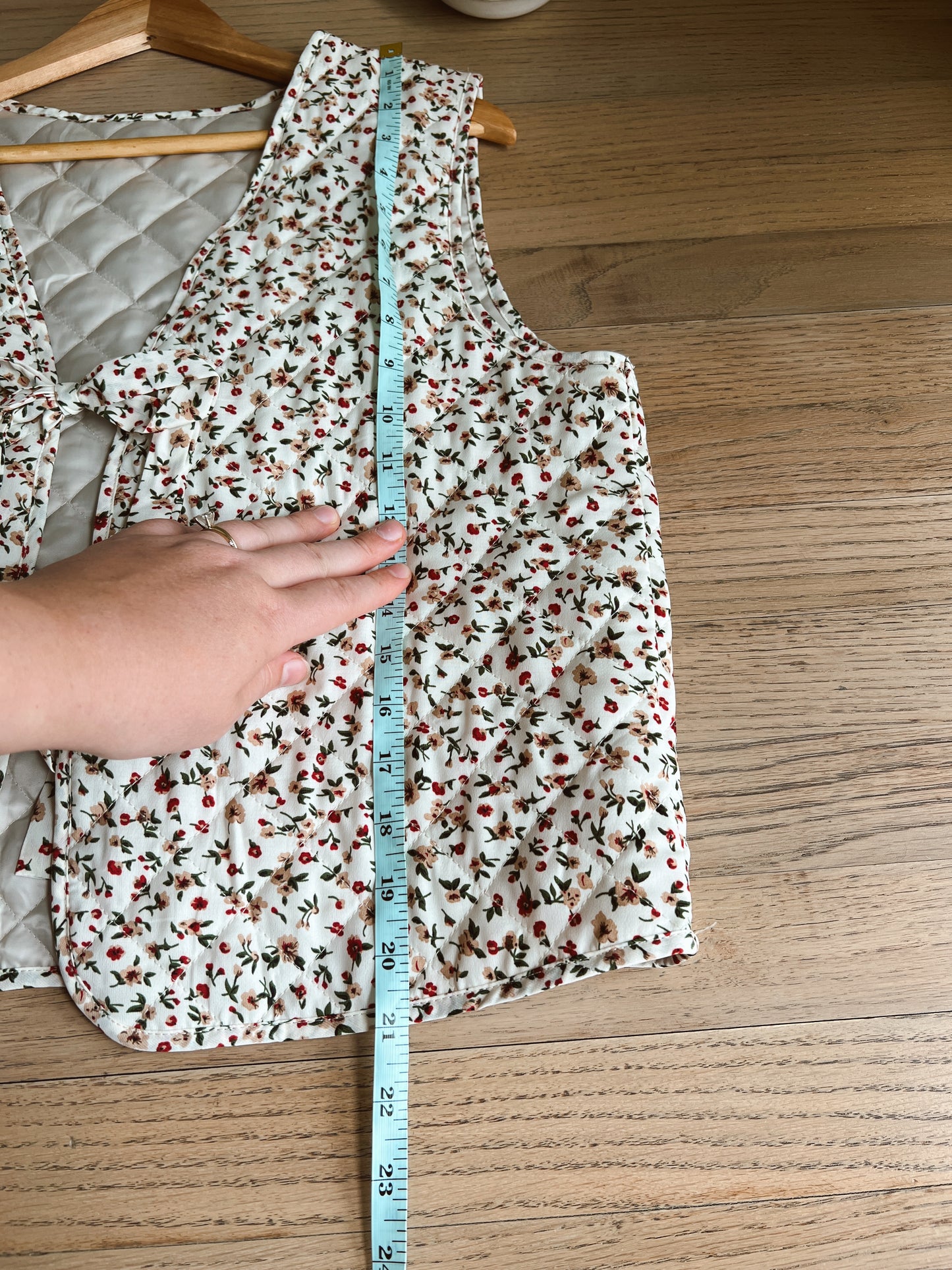 Adorable Floral Vest (M)