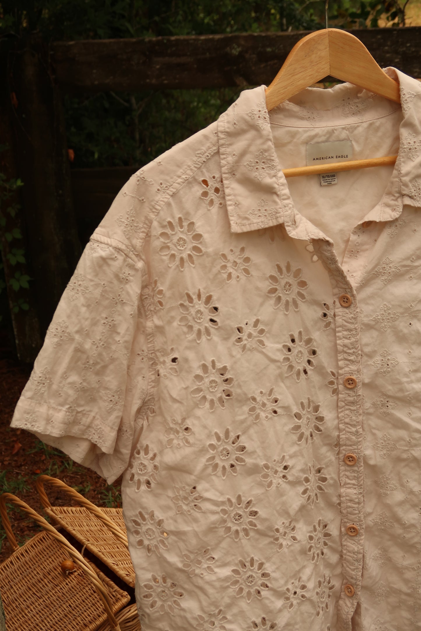 Beautiful Embroidered Blouse (XL)