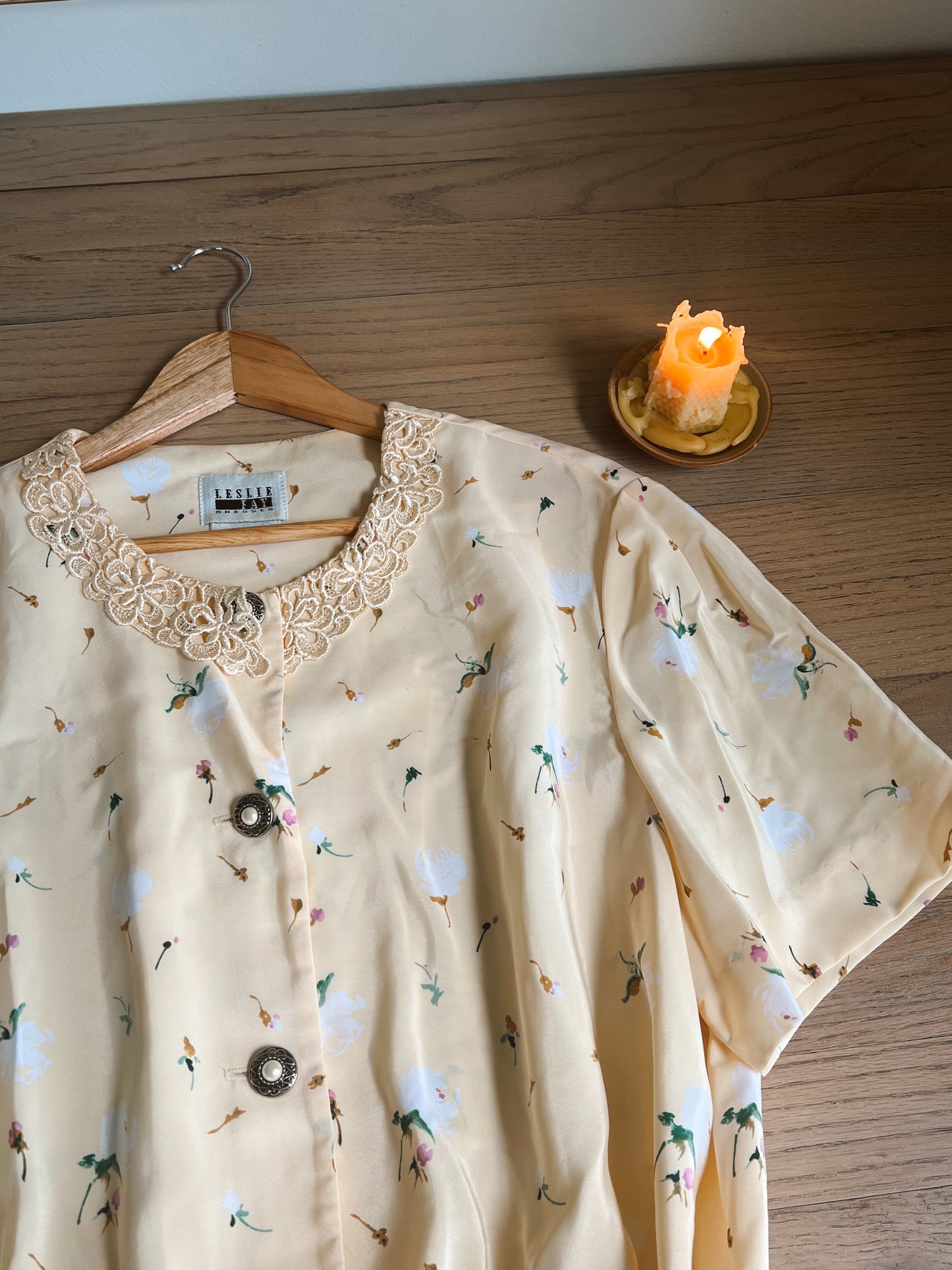 Vintage Dress (16”W)