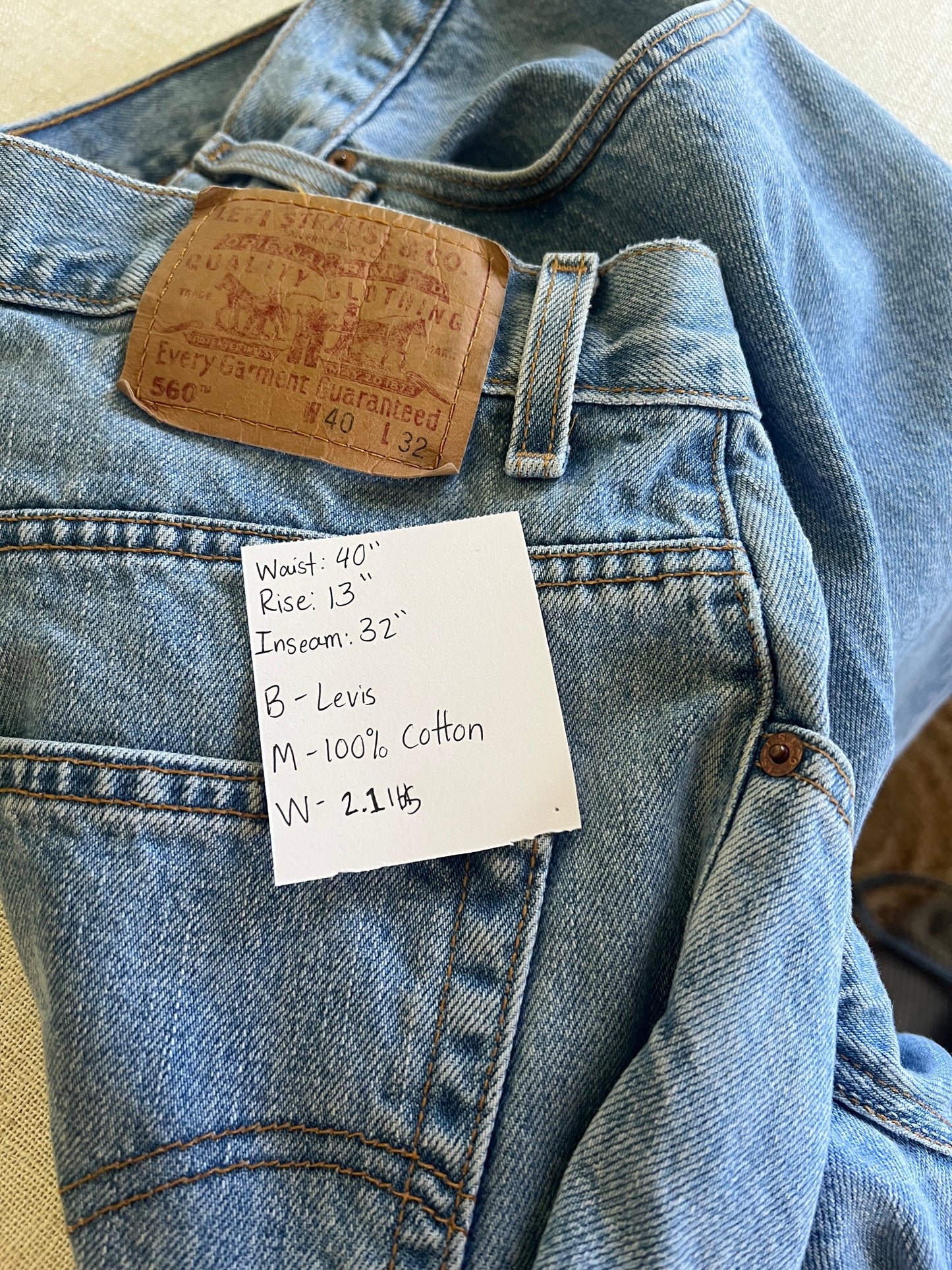 Levi’s (40”W)