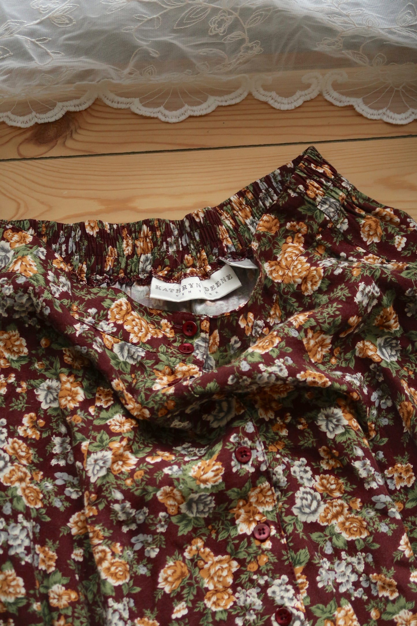 Vintage Floral Skirt (14/16)