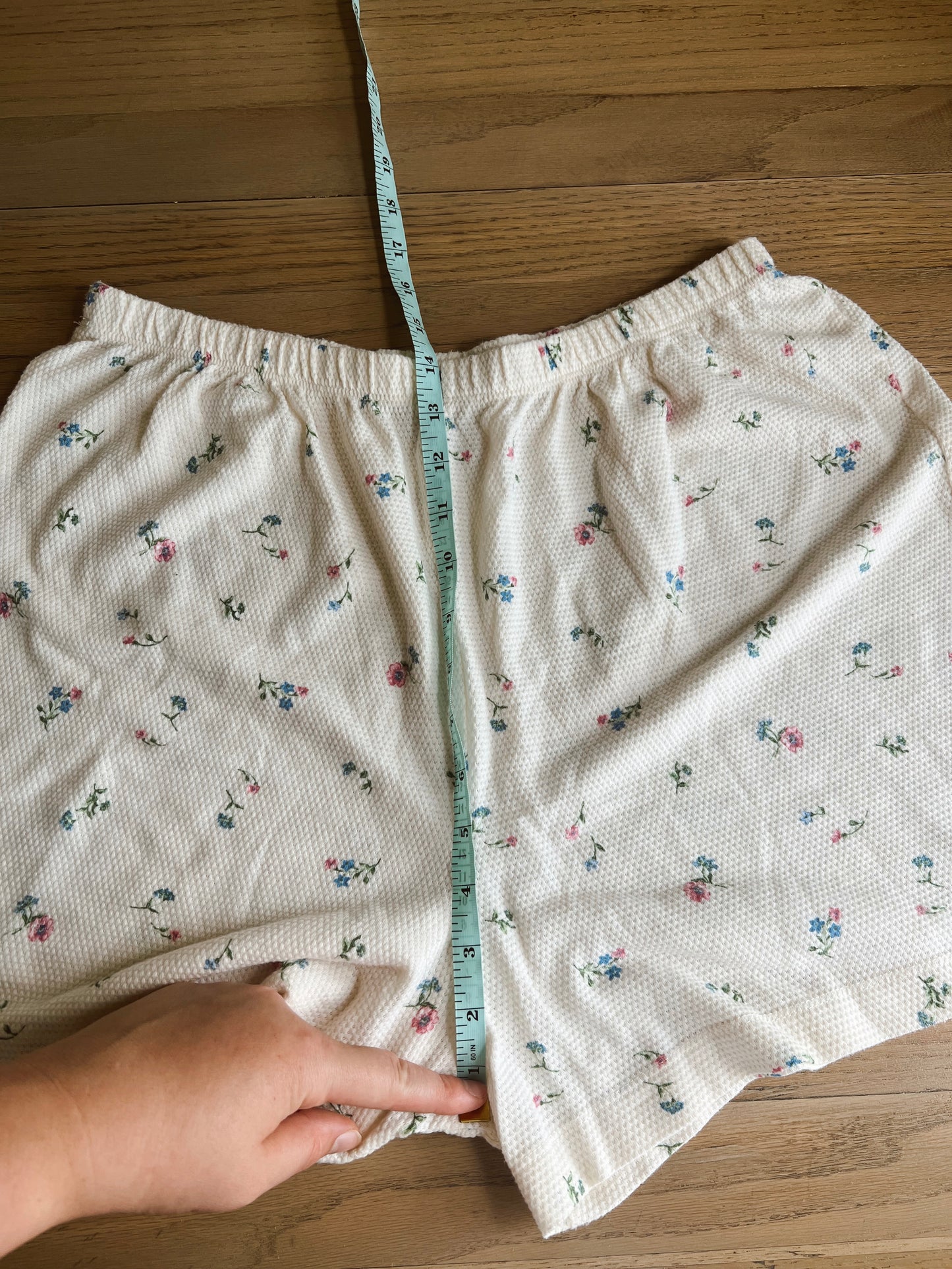 Vintage Floral Shorts (L)