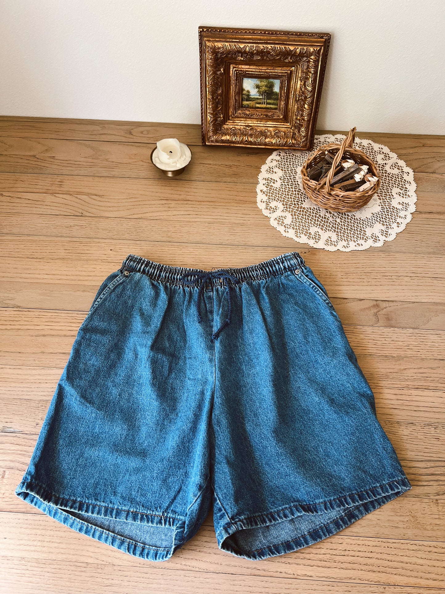 Vtg Denim Shorts (28”W)