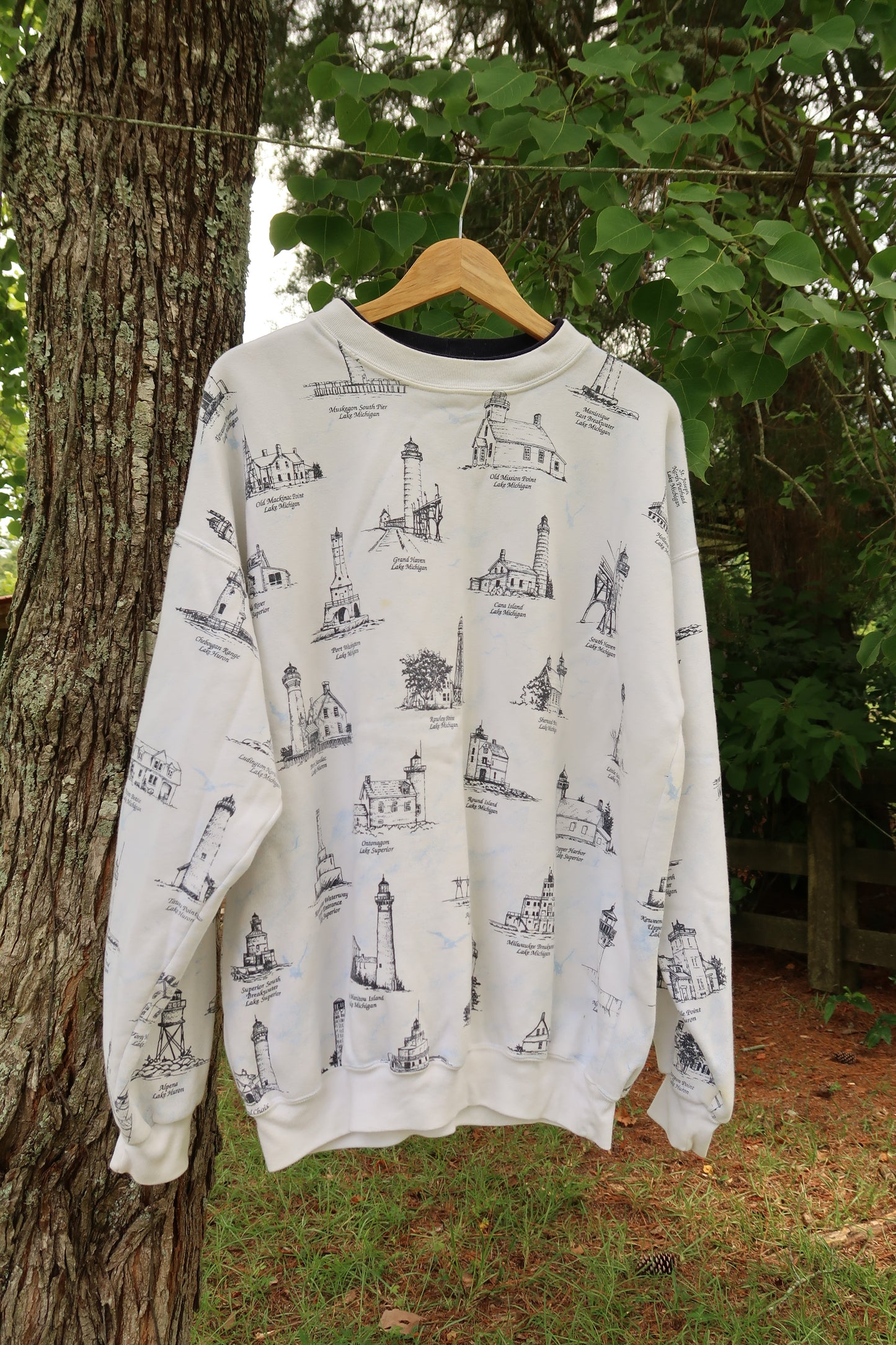Vintage Lighthouse Crewneck (XL)
